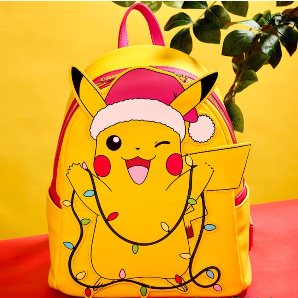 NWT Pokémon Santa Pikachu String Lights Light Up Mini Backpack